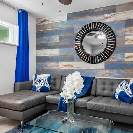 Luxury Suite At Madeira Beach Dock One Block From Johns Pass Villageセント・ピート・ビーチ エクステリア 写真