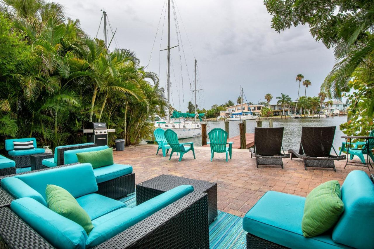 Luxury Suite At Madeira Beach Dock One Block From Johns Pass Villageセント・ピート・ビーチ エクステリア 写真